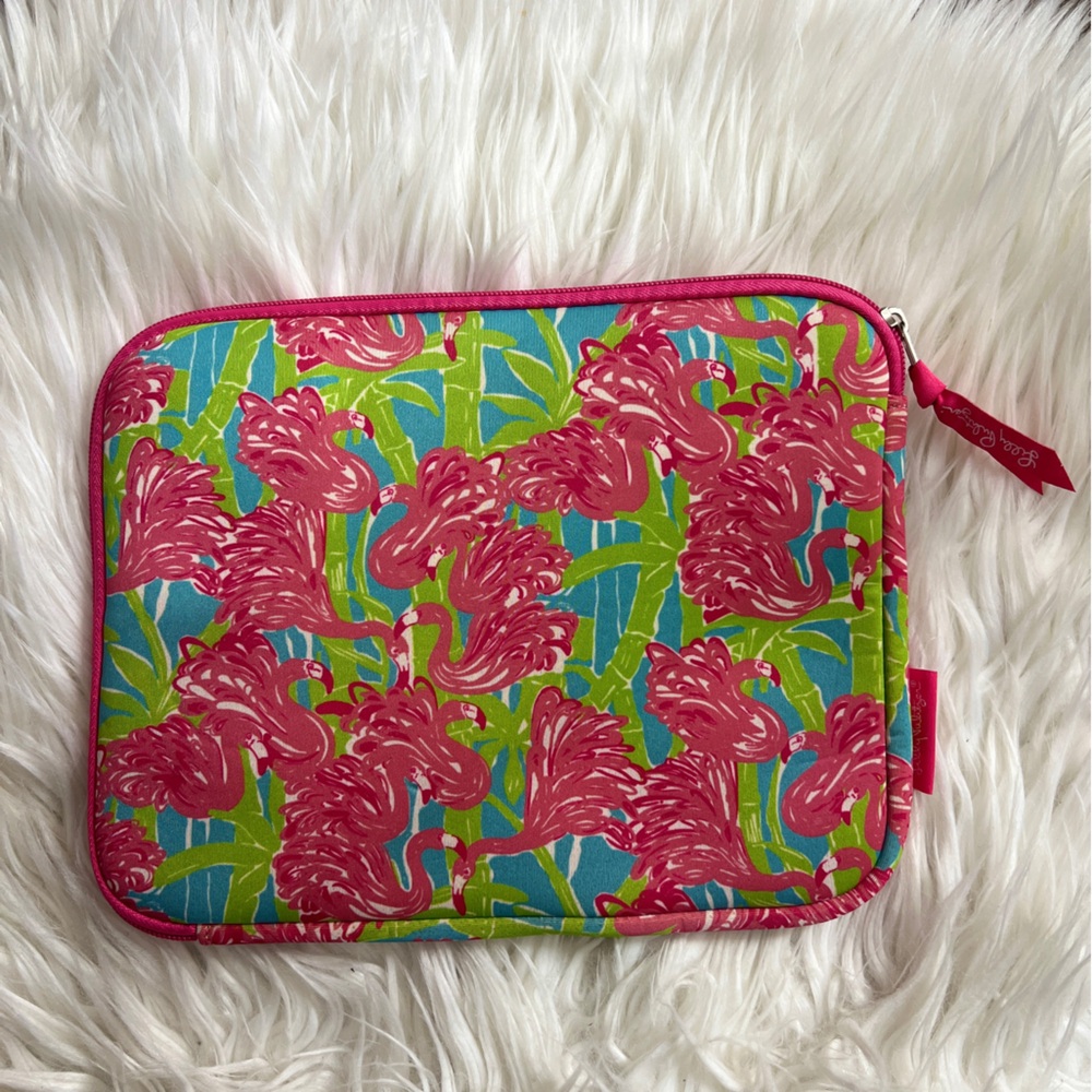 Lilly Pulitzer Pink Flamingo and Green Leaf Tablet Sleeve!NWOT!